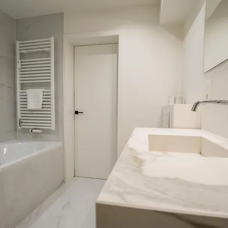 Chateauneuf With Parking By Interhome Apartamento Knokke-Heist